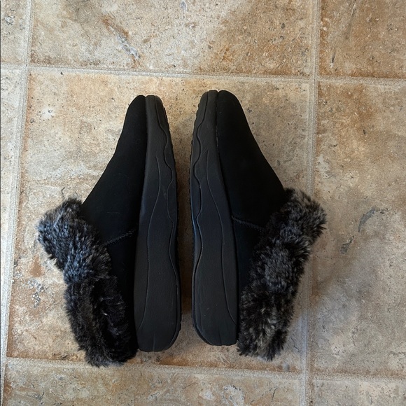 Skechers Tone Ups Slip-On Clogs - Picture 3 of 9